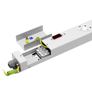 6 Way 13A Single Entry Fused PDU 32A Rated - Image 4
