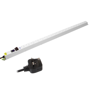 20 Way 13A Power Metered Sockets Angled Right 13A Plug PDU - Image 3